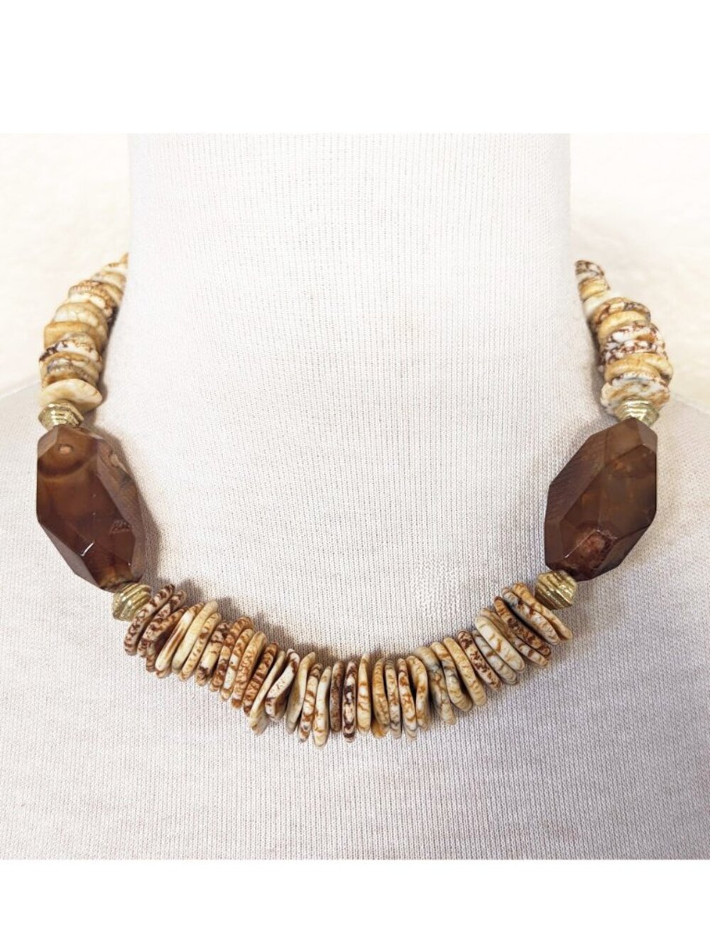 Southwestern Brown & Beige Neutral Tone Chunky Agate Statement Necklace